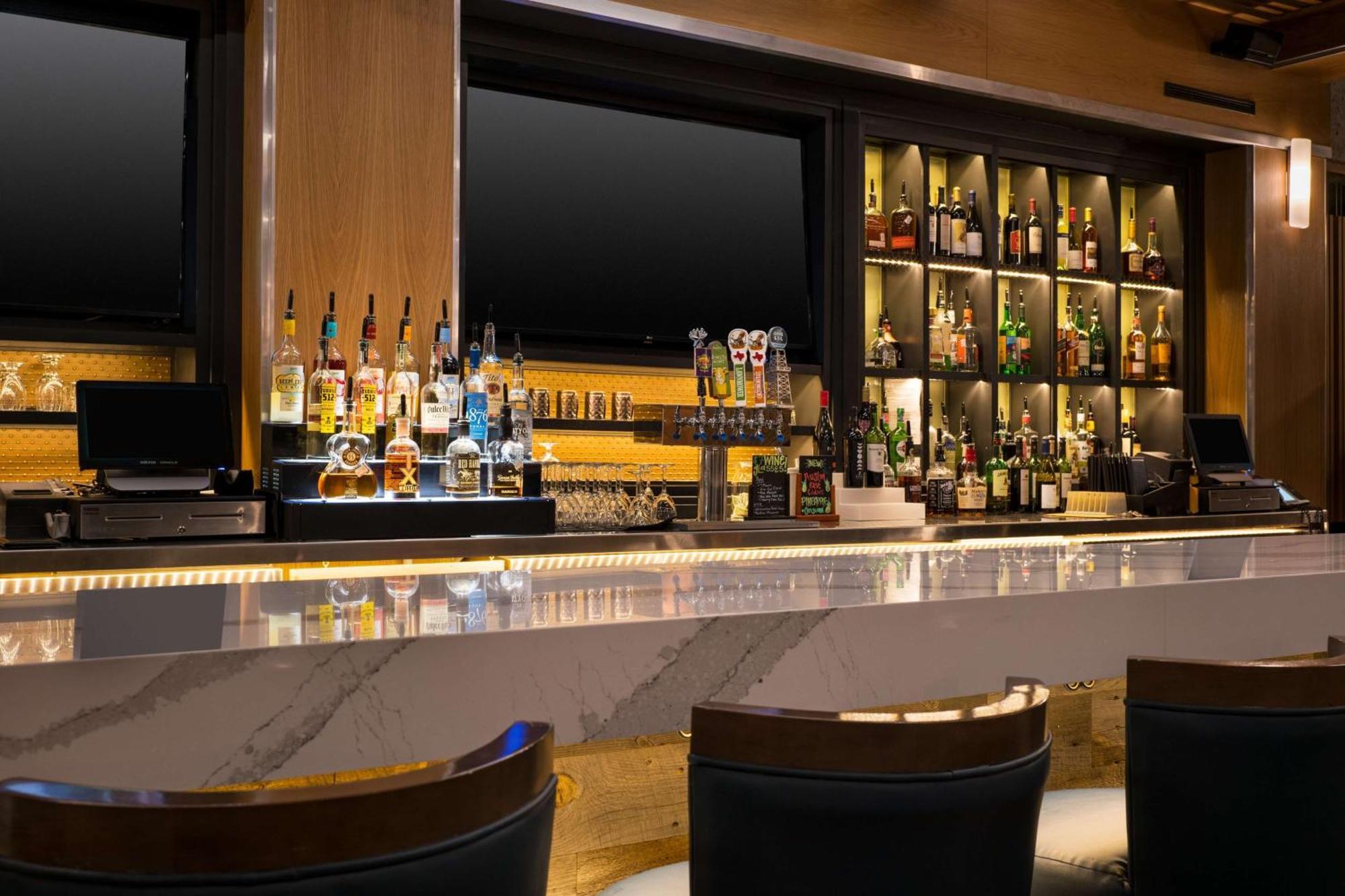 Embassy Suites By Hilton Austin Central Екстериор снимка