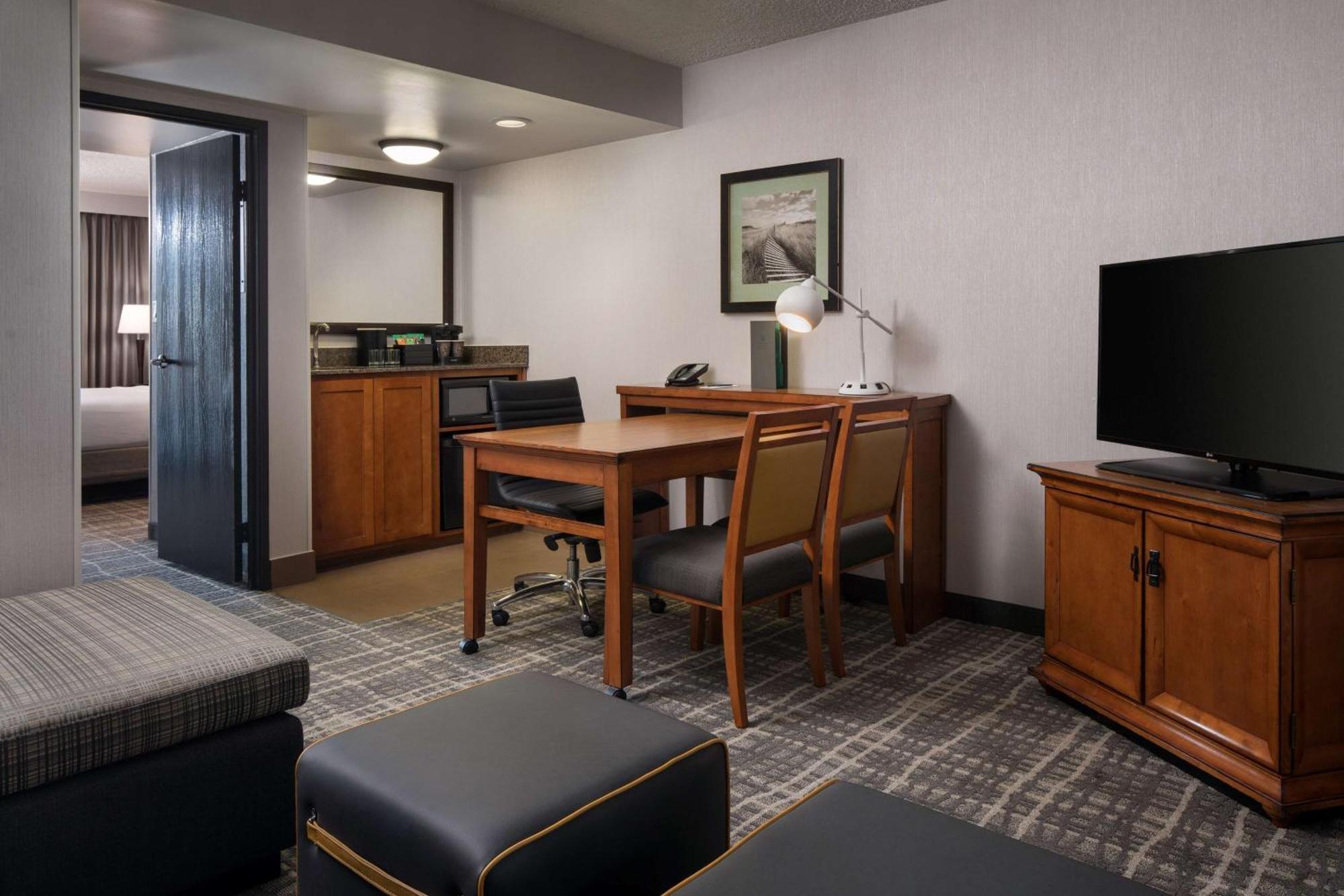 Embassy Suites By Hilton Austin Central Екстериор снимка