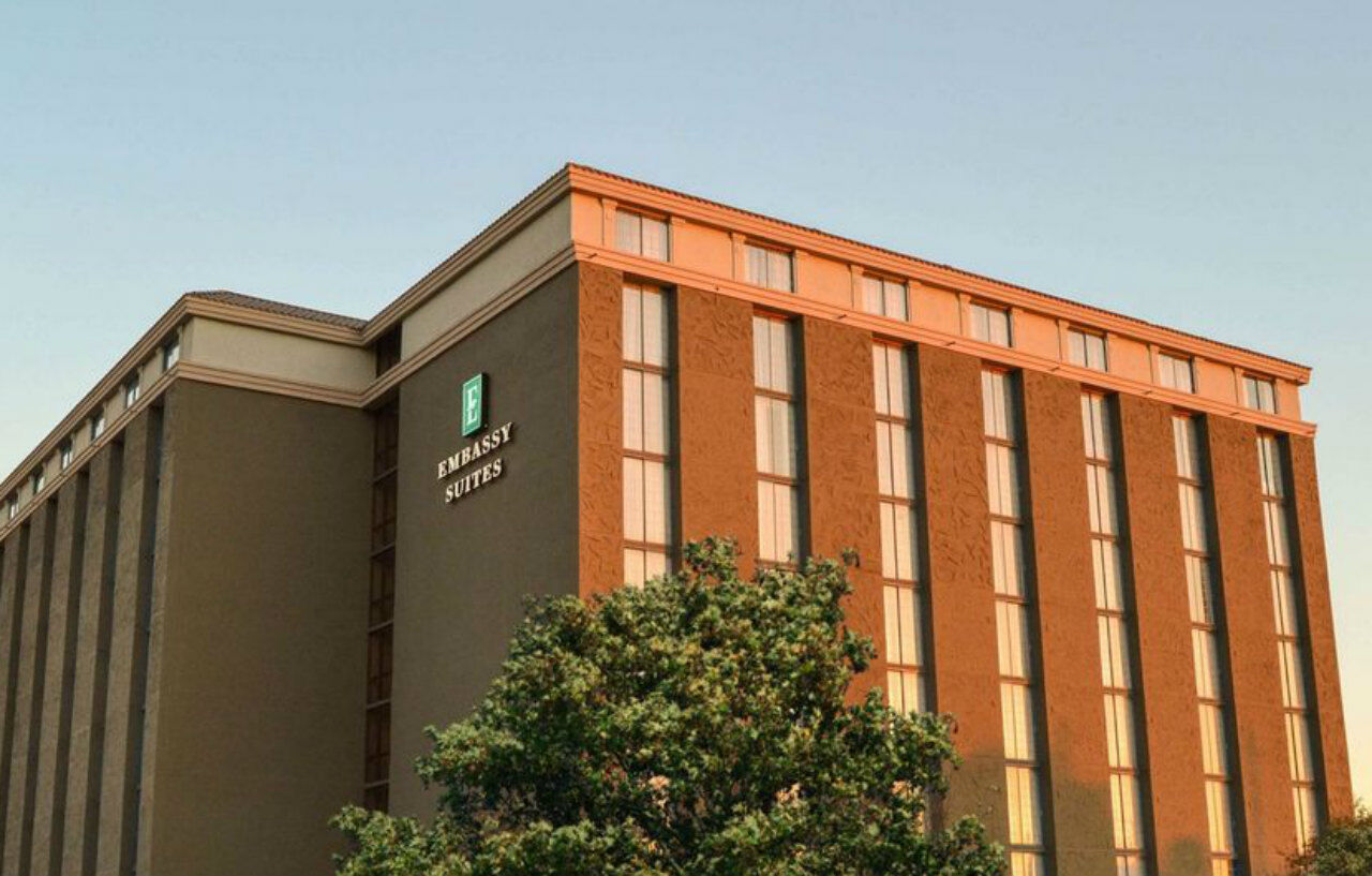 Embassy Suites By Hilton Austin Central Екстериор снимка